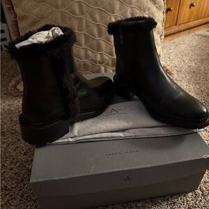 AQUATALIA Women's SZ 8. 'Onita Calf/Faux Fur Black Boots. New In Box! Stunning!